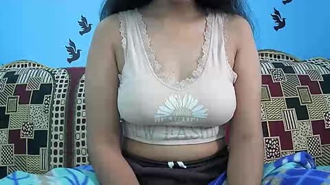 ishika_singh_ online show from December 16, 2025, 3:33 am
