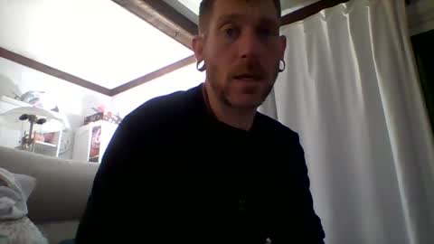 Snapshot of ishouldntbeonhereagain chatting on March 18, 2026, 5:32 am Daddy Master Master Daddy online show from March 18, 2026, 5:32 am