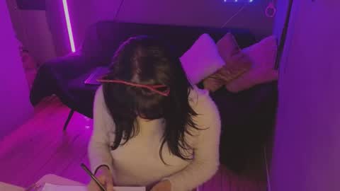 Snapshot of isis_diosa chatting on December 1, 2025, 3:11 am Ana Maria online show from December 1, 2025, 3:11 am