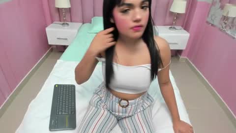 Snapshot of isis_loraine_ chatting on March 11, 2025, 2:10 am ISIS online show from March 11, 2025, 2:10 am