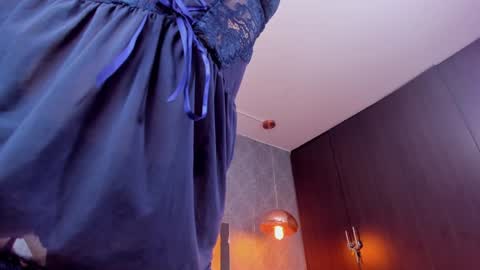 Snapshot of isisblakee chatting on December 7, 2024, 4:42 am Isis online show from December 7, 2024, 4:42 am