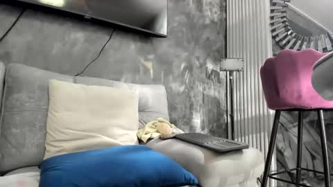 Snapshot of isisblakee chatting on September 23, 2025, 1:36 pm Isis online show from September 23, 2025, 1:36 pm