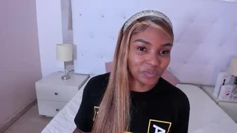 Snapshot of isla_scott chatting on November 26, 2025, 11:22 am Vanessa online show from November 26, 2025, 11:22 am