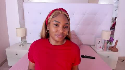 Snapshot of isla_scott chatting on November 29, 2025, 11:13 am Vanessa online show from November 29, 2025, 11:13 am