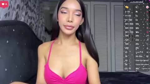 Snapshot of islabelle_ chatting on July 12, 2026, 2:35 am isla online show from July 12, 2026, 2:35 am