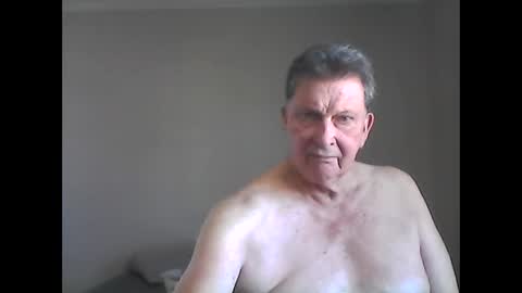 island625103 online show from March 2, 2025, 8:29 pm