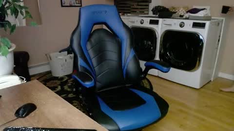 Jim online show from February 2, 2025, 8:24 am