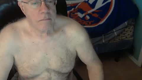 Snapshot of islesman22 chatting on March 1, 2026, 11:23 am islesman22 online show from March 1, 2026, 11:23 am