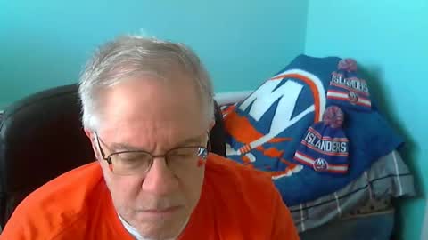 islesman22 online show from April 12, 2026, 3:28 pm
