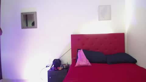 Snapshot of issa_kitty chatting on January 10, 2025, 3:48 pm issa_kitty online show from January 10, 2025, 3:48 pm