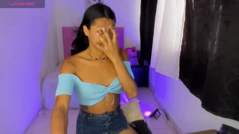 Snapshot of issa_kitty chatting on October 11, 2025, 7:01 pm issa_kitty online show from October 11, 2025, 7:01 pm