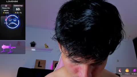 Snapshot of issac_james chatting on September 11, 2025, 4:01 am Issac online show from September 11, 2025, 4:01 am