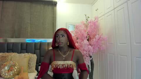 Snapshot of isseymz chatting on February 18, 2025, 6:37 am Iseey online show from February 18, 2025, 6:37 am