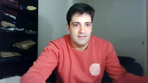 italianboybcn online show from January 30, 2025, 7:29 am