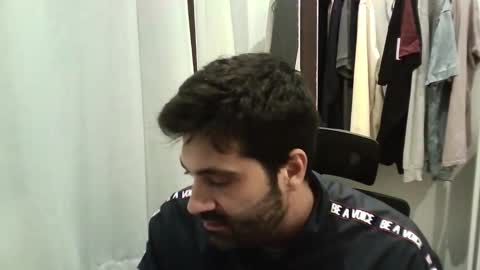 italianboybcn online show from September 24, 2025, 8:01 pm