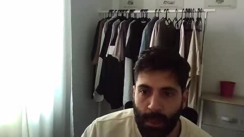 italianboybcn online show from January 10, 2026, 9:44 am