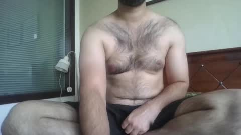 Snapshot of its_me_2323 chatting on January 10, 2026, 4:03 am its_me_2323 online show from January 10, 2026, 4:03 am