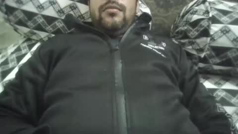 Snapshot of its_me_2323 chatting on April 7, 2026, 5:41 am its_me_2323 online show from April 7, 2026, 5:41 am