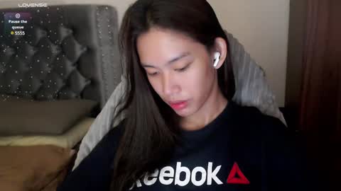 Cora online show from February 24, 2025, 5:33 am