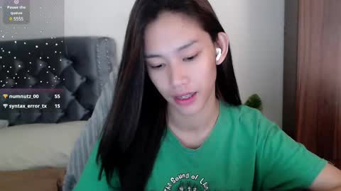 Cora online show from March 6, 2025, 4:49 pm