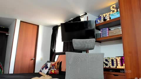 Snapshot of its_sol chatting on January 16, 2025, 1:25 pm Sol online show from January 16, 2025, 1:25 pm