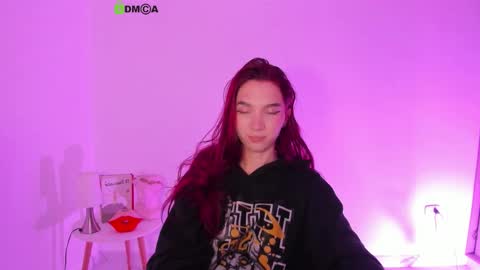 Snapshot of itscamill chatting on December 20, 2025, 2:07 am camill online show from December 20, 2025, 2:07 am