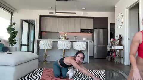 Snapshot of itscaylawatsun chatting on February 21, 2025, 5:09 pm itscaylawatsun online show from February 21, 2025, 5:09 pm