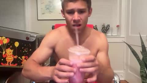 Snapshot of itsdanielriversxxx chatting on May 19, 2026, 12:38 am danielriversvip online show from May 19, 2026, 12:38 am