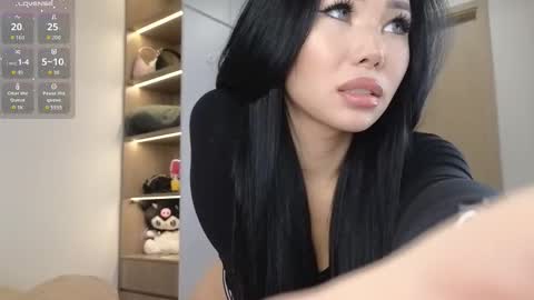 Snapshot of itsdevilcat chatting on February 25, 2026, 1:37 am Queen Liya online show from February 25, 2026, 1:37 am