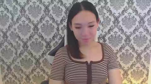 Snapshot of itsmehotqueen chatting on November 12, 2025, 9:25 pm itsmehotqueen online show from November 12, 2025, 9:25 pm