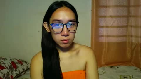 Snapshot of itsmehotqueen chatting on February 26, 2026, 4:11 am itsmehotqueen online show from February 26, 2026, 4:11 am