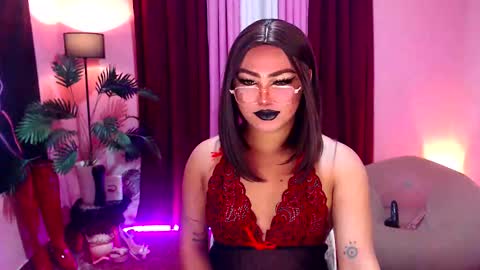 Siana online show from September 27, 2025, 4:01 pm