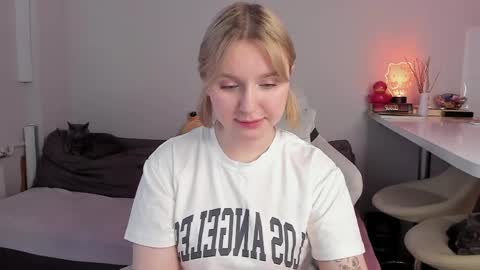 Ri online show from April 15, 2026, 1:18 pm