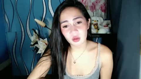 Snapshot of itsurgil_kloeh chatting on May 17, 2026, 10:17 pm itsurgil_kloeh online show from May 17, 2026, 10:17 pm