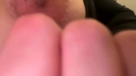 Snapshot of ittybitty320 chatting on March 19, 2026, 5:44 am ittybitty320 online show from March 19, 2026, 5:44 am