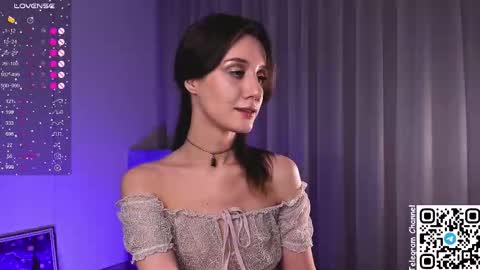 Kira online show from November 24, 2025, 11:32 am