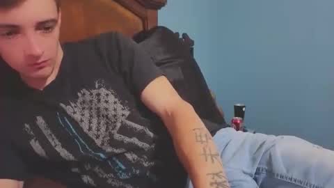 Snapshot of itzd123 chatting on April 15, 2026, 7:54 pm itzd123 online show from April 15, 2026, 7:54 pm