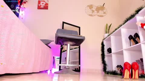 Call me Itzel   online show from December 10, 2024, 5:00 pm