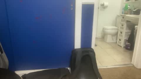 itzm16 online show from February 4, 2025, 3:33 am