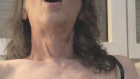 Iuuuf2 or Samel online show from April 23, 2026, 7:38 pm