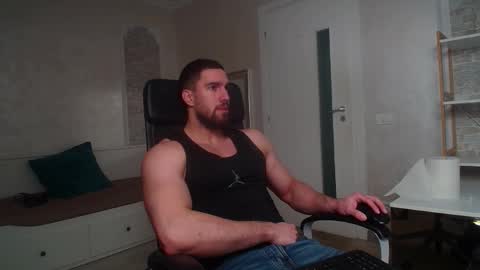 IvanHydee online show from January 18, 2026, 5:44 am