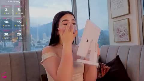 Ivanna West online show from November 18, 2025, 11:36 am