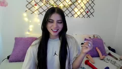 Ivanna online show from September 18, 2025, 7:49 pm