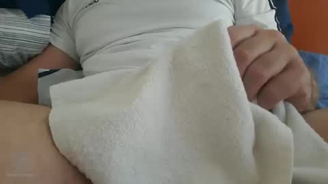 Snapshot of ivanxx712 chatting on March 12, 2025, 6:22 pm Ivanxx712 online show from March 12, 2025, 6:22 pm