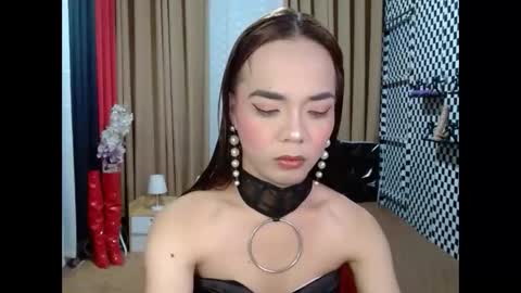 IvoneGodWill online show from November 23, 2025, 11:15 pm