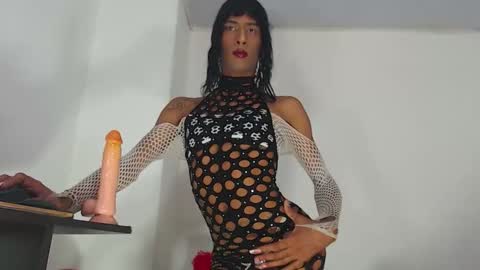 ivonneth online show from February 22, 2026, 9:13 pm