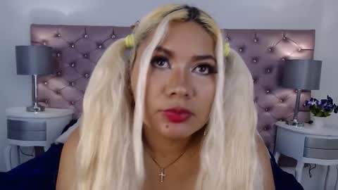 IvonnyBon online show from January 9, 2026, 3:20 am