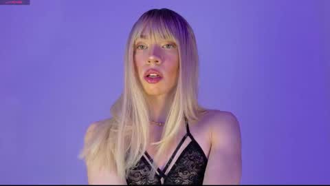 Ivonny online show from December 1, 2025, 2:05 am