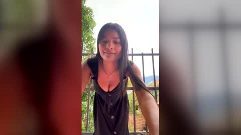 ivony798712 online show from May 27, 2026, 9:23 pm