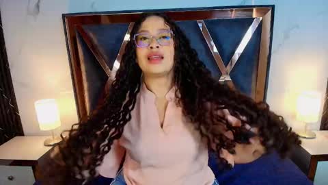Snapshot of ivonygarciia chatting on February 11, 2026, 12:10 pm ivonygarciia online show from February 11, 2026, 12:10 pm